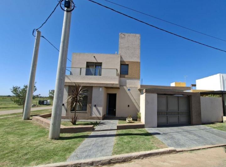 Casa · 147m² · 5 Ambientes