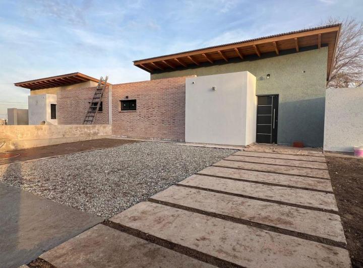 Casa · 90m² · 5 Ambientes