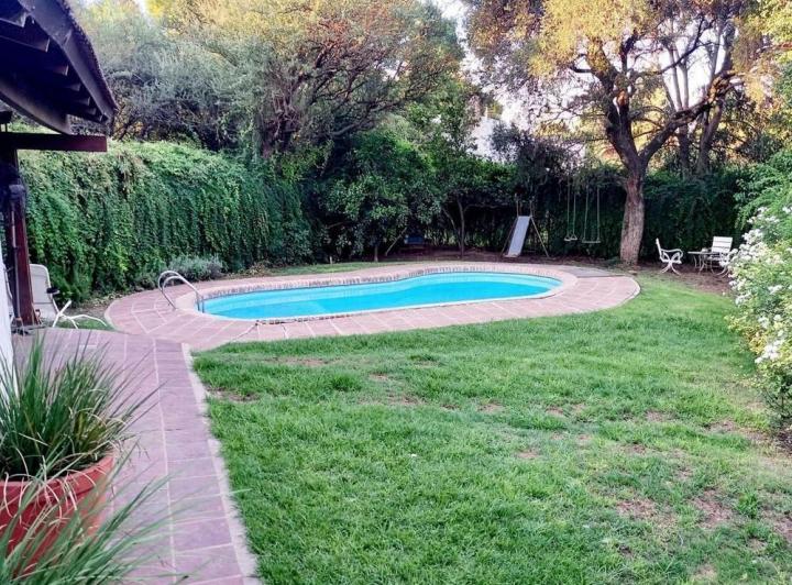 Casa · 231m² · 4 Ambientes · 3 Cocheras