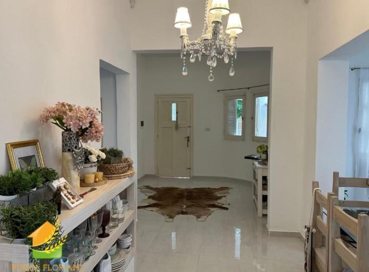 Casa · 136m² · 7 Ambientes · 1 Cochera