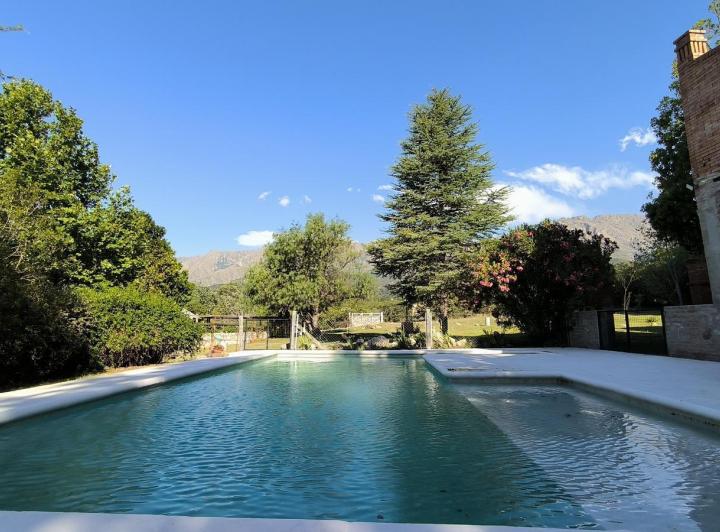 Casa · 7576m² · 10 Ambientes