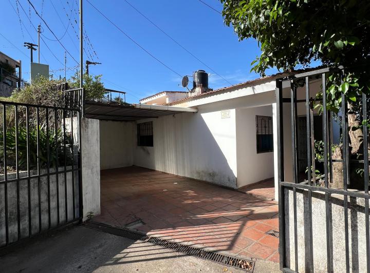 Casa · 80m² · 3 Ambientes · 1 Cochera