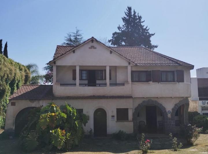 Casa · 283m² · 22 Ambientes · 1 Cochera