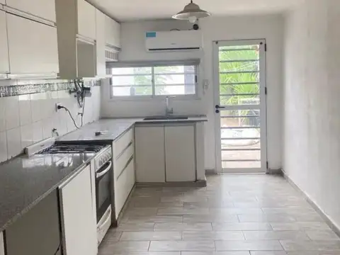 PH en Venta en Los Hornos, La Plata