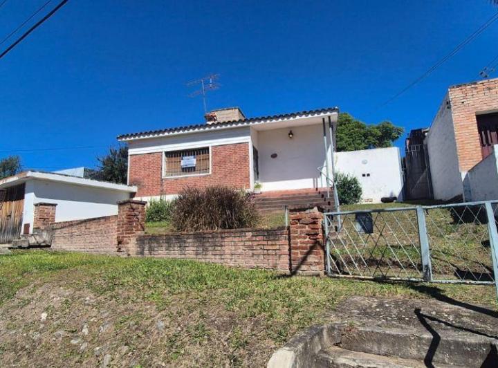 Casa · 147m² · 5 Ambientes · 1 Cochera