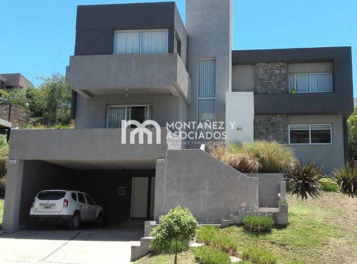 Casa · 350m² · 14 Ambientes · 2 Cocheras