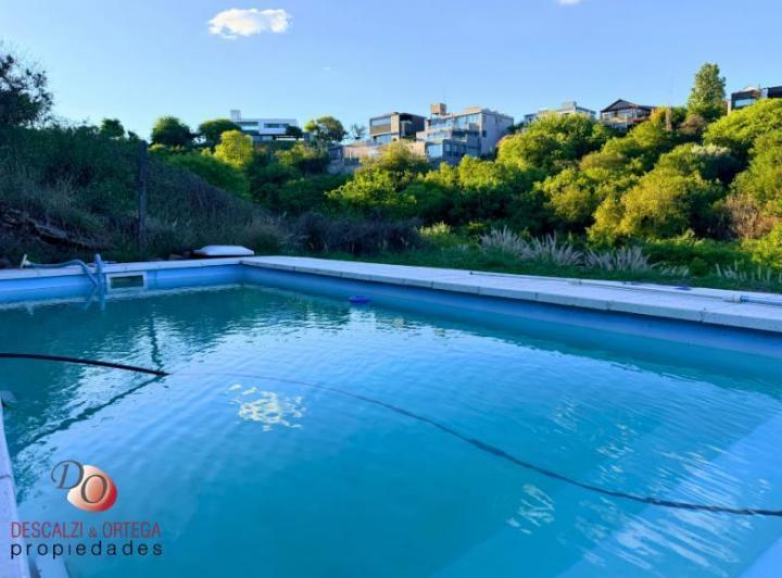 Casa · 750m² · 4 Ambientes
