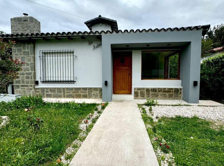 Casa · 110m² · 3 Ambientes · 1 Cochera