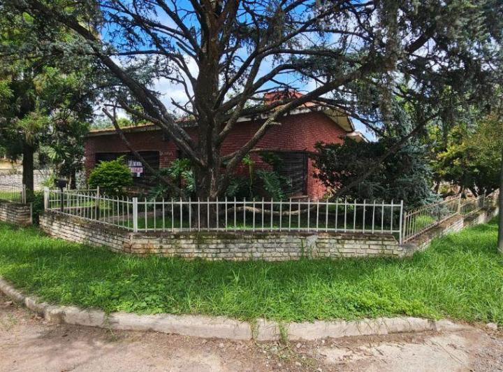 Casa · 174m² · 3 Ambientes · 1 Cochera