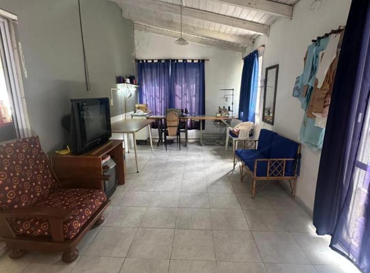 Casa · 180m² · 5 Ambientes · 2 Cocheras