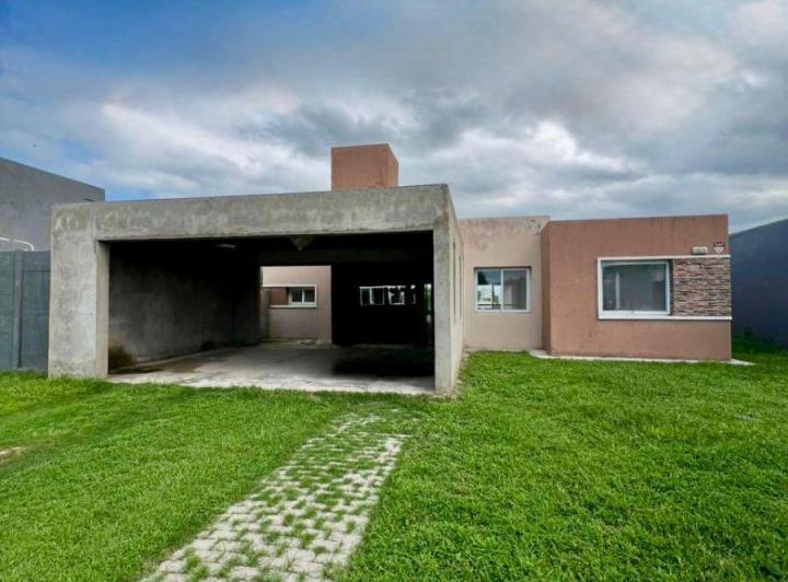 Casa · 161m² · 5 Ambientes · 2 Cocheras