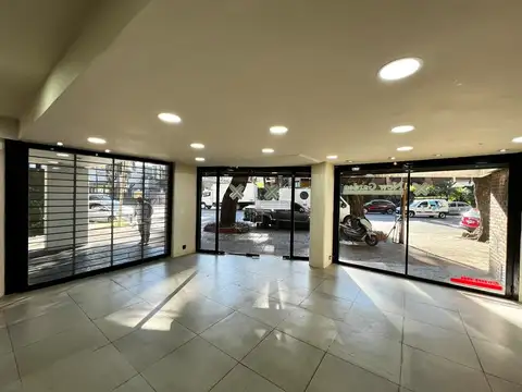 Local en Alquiler en Martínez Vías / Libertador, Martínez