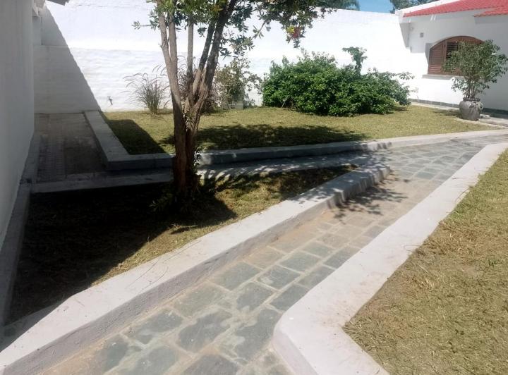 Casa · 292m² · 5 Ambientes · 1 Cochera