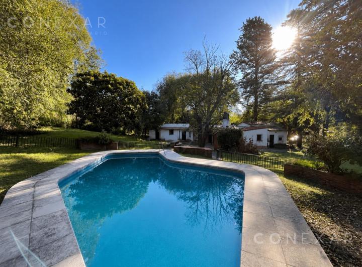 Casa · 200m² · 6 Ambientes · 2 Cocheras