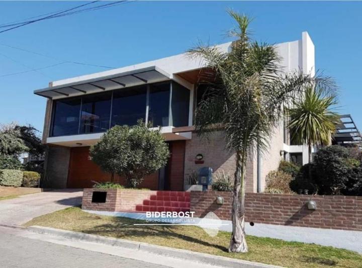 Casa · 290ha · 4 Ambientes