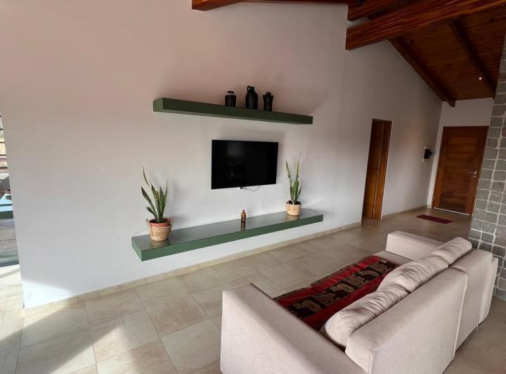 Casa · 299m² · 6 Ambientes · 2 Cocheras