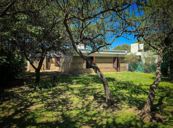Casa · 116m² · 6 Ambientes · 2 Cocheras