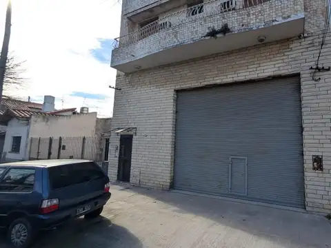 Galpón en Alquiler en Lanus Oeste, Lanus