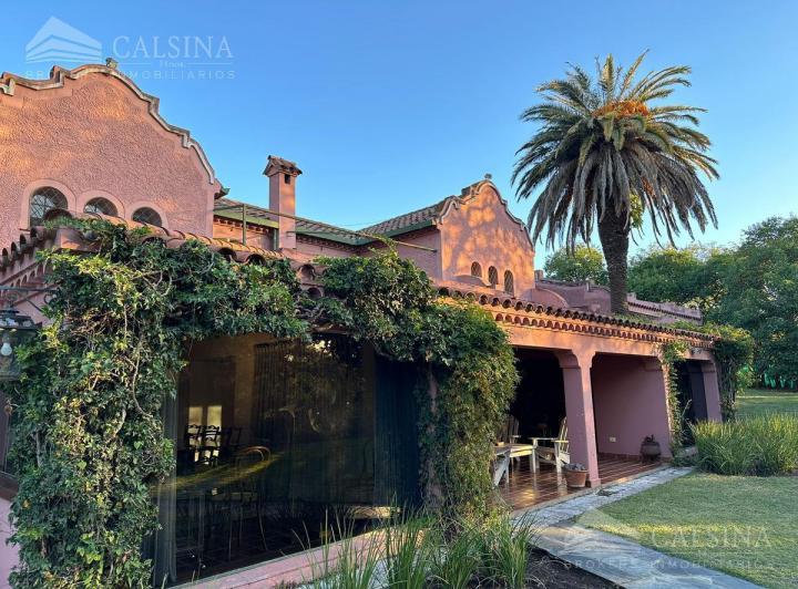 Casa · 433m² · 5 Dormitorios · 4 Cocheras