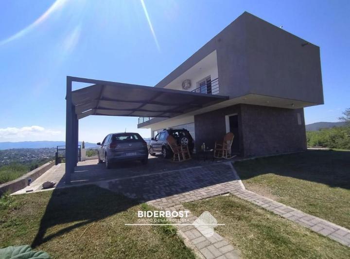 Casa · 220ha · 4 Ambientes