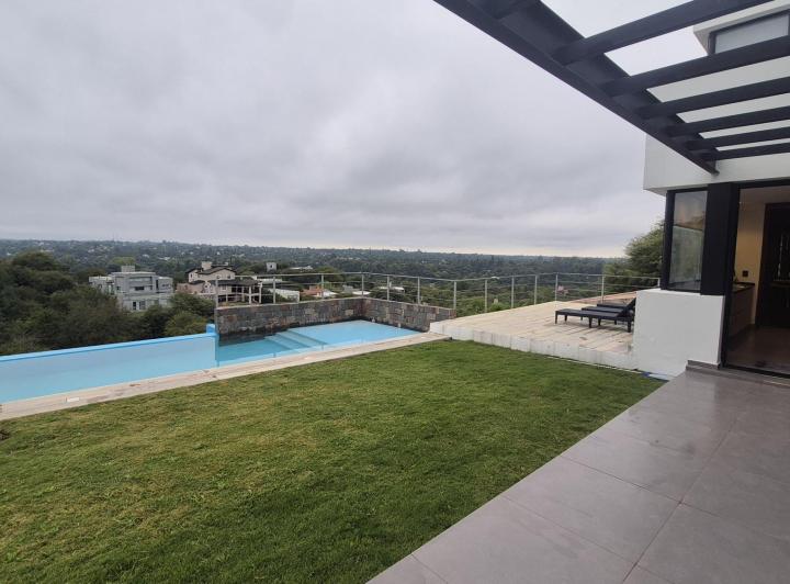 Casa · 400m² · 10 Ambientes