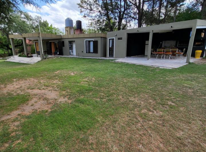 Casa · 120m² · 4 Ambientes · 2 Cocheras
