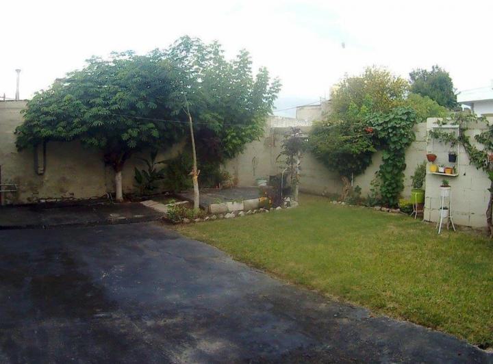 Casa · 140ha · 5 Ambientes · 2 Cocheras