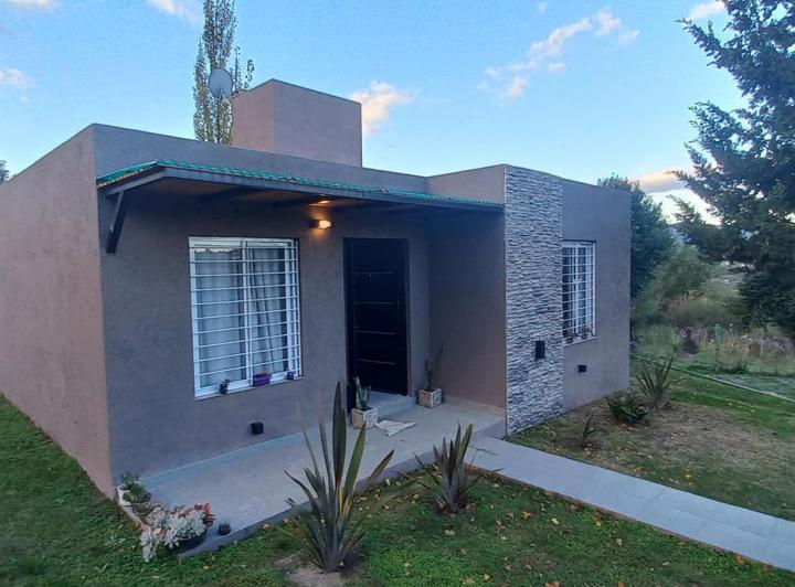 Casa · 90m² · 3 Ambientes · 1 Cochera