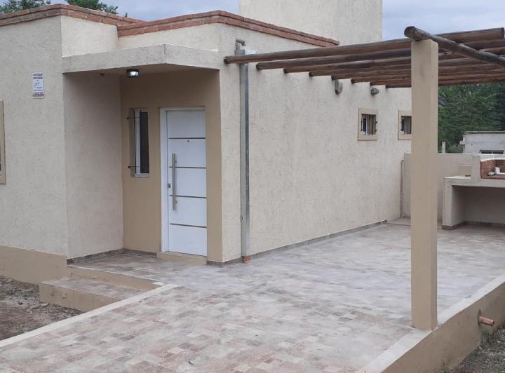 Casa · 500m² · 4 Ambientes · 1 Cochera