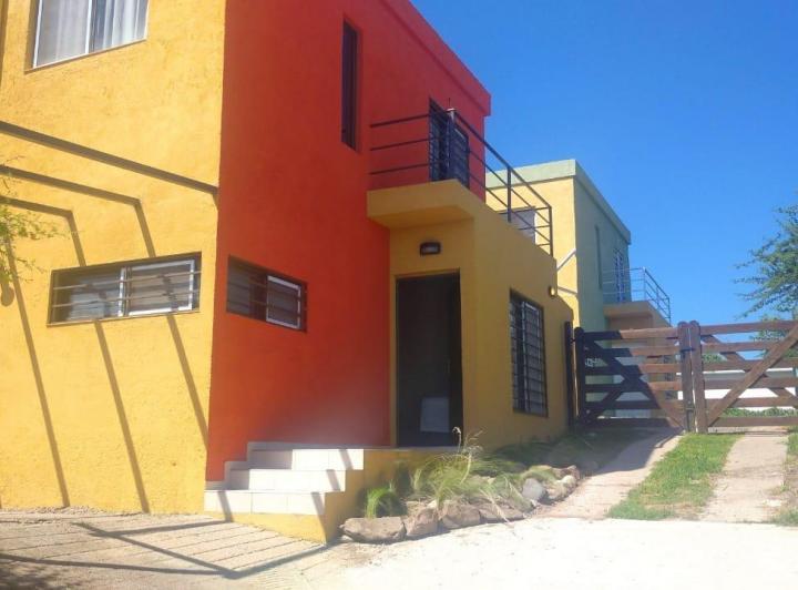 Casa · 150m² · 4 Dormitorios · 2 Cocheras