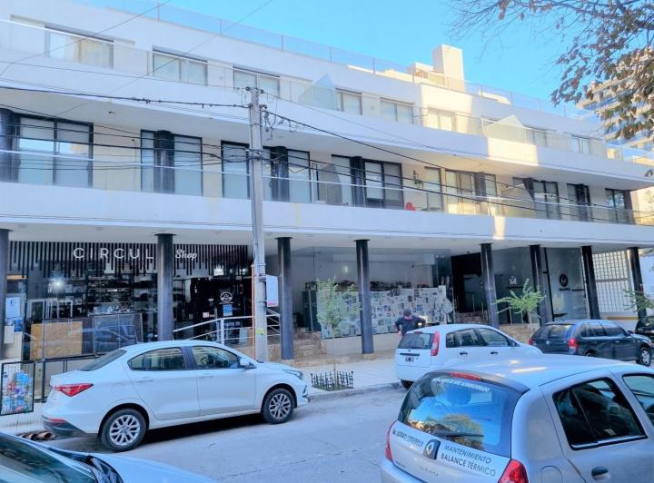 Departamento · 90m² · 4 Ambientes · 1 Cochera
