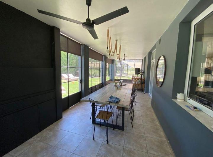Casa · 300m² · 6 Ambientes