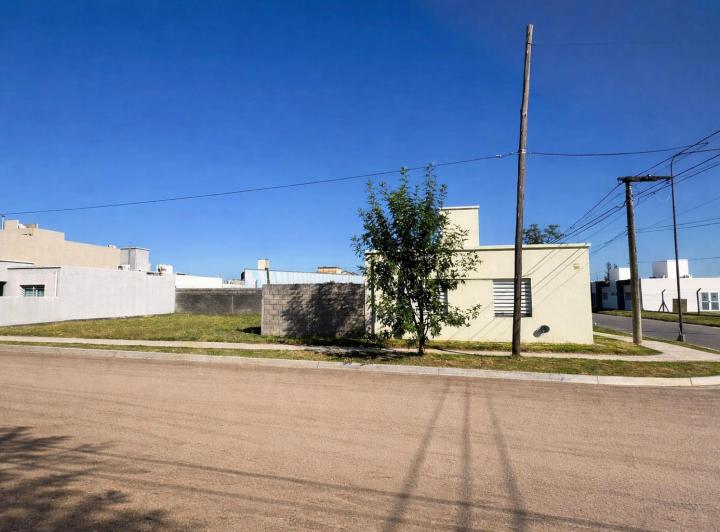 Casa · 110m² · 3 Ambientes · 1 Cochera