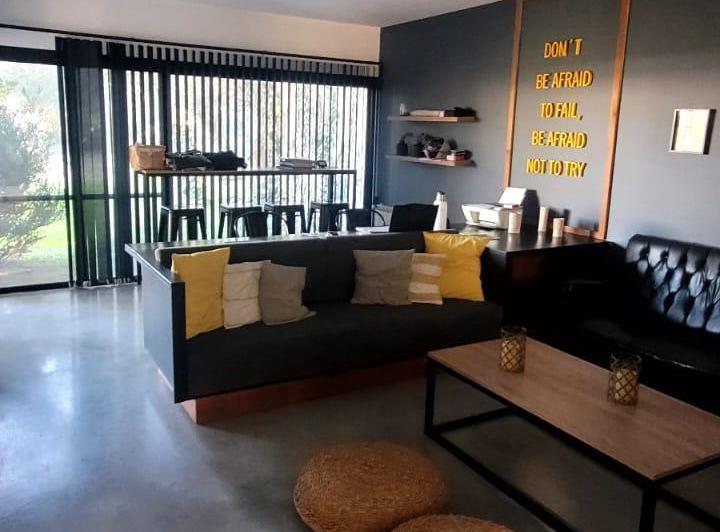Casa · 325m² · 7 Ambientes