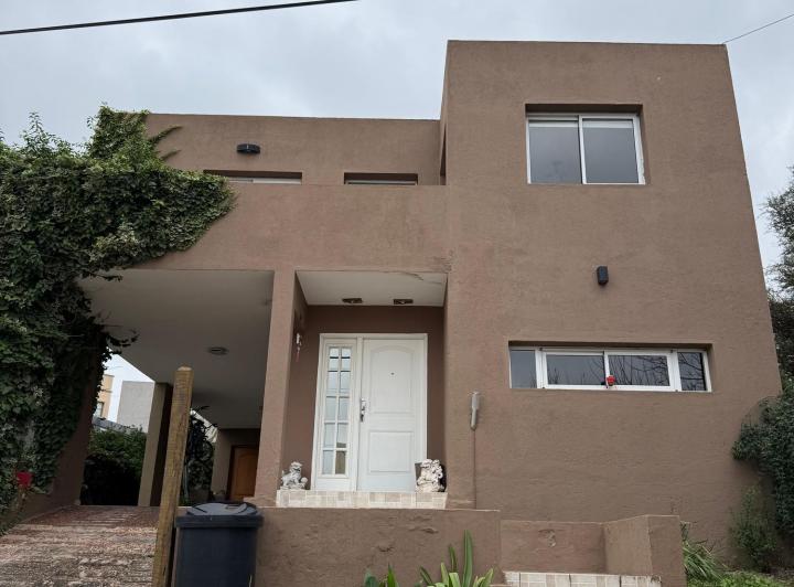 Casa · 6 Ambientes