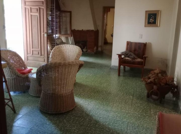 Casa · 203m² · 7 Ambientes · 1 Cochera