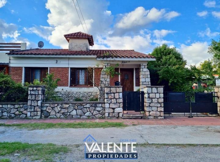 Casa · 381m² · 6 Ambientes