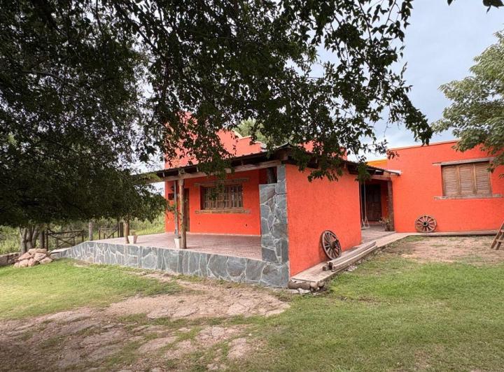 Casa · 150m² · 3 Ambientes · 2 Cocheras