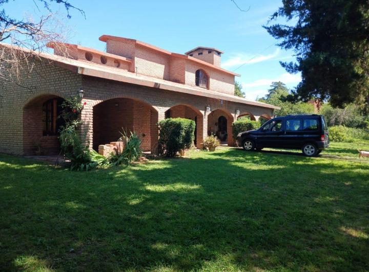 Casa · 241m² · 8 Ambientes