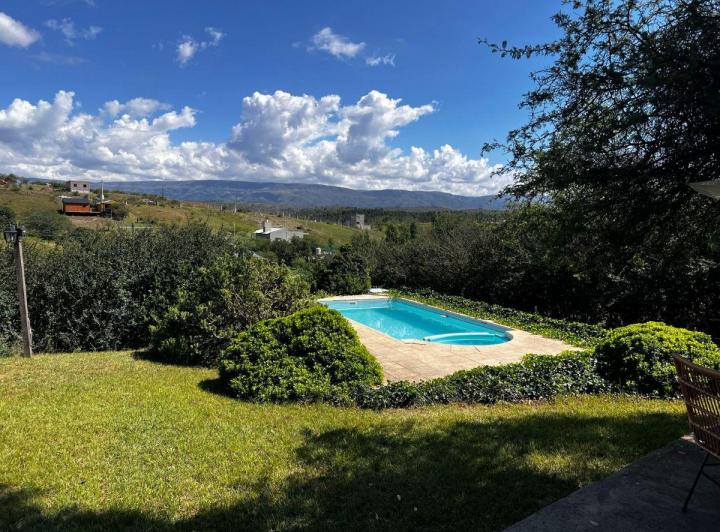 Casa · 96m² · 2 Ambientes · 1 Cochera