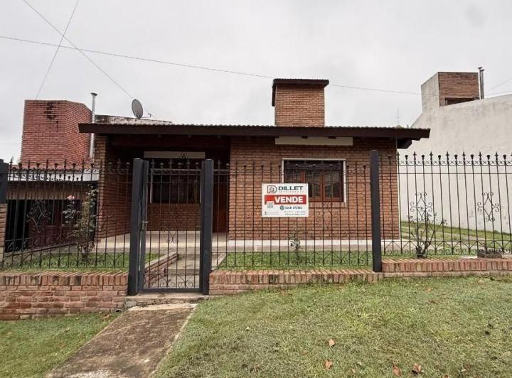 Casa · 98m² · 3 Ambientes · 1 Cochera