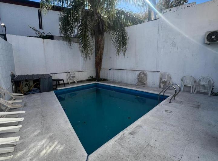 Casa · 393m² · 16 Ambientes