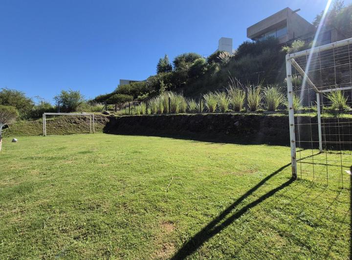 Casa · 340m² · 11 Ambientes