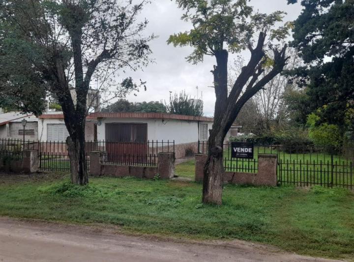 Casa · 204m² · 2 Ambientes · 1 Cochera