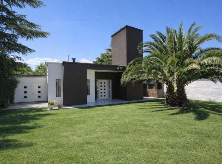 Casa · 139m² · 4 Ambientes · 3 Cocheras