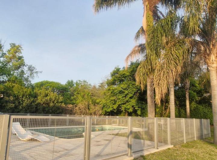 Casa · 3000m² · 3 Dormitorios · 2 Cocheras