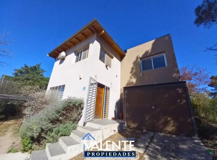 Casa · 170m² · 3 Dormitorios · 1 Cochera