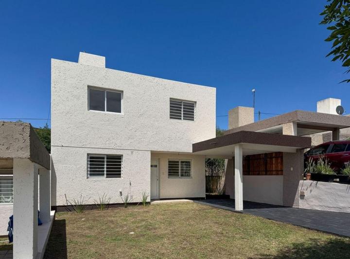 Casa · 119m² · 7 Ambientes · 1 Cochera