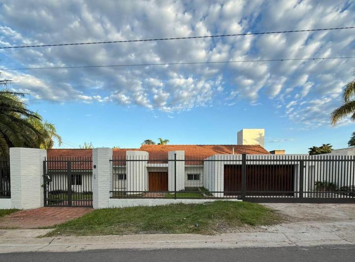 Casa · 500m² · 7 Ambientes
