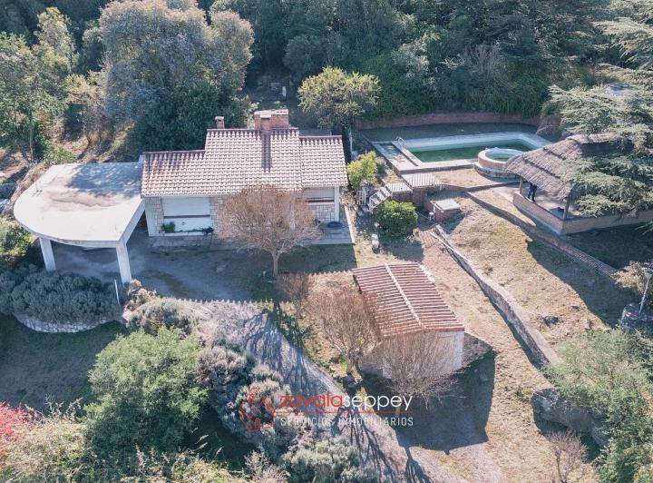 Casa · 3500m² · 4 Ambientes